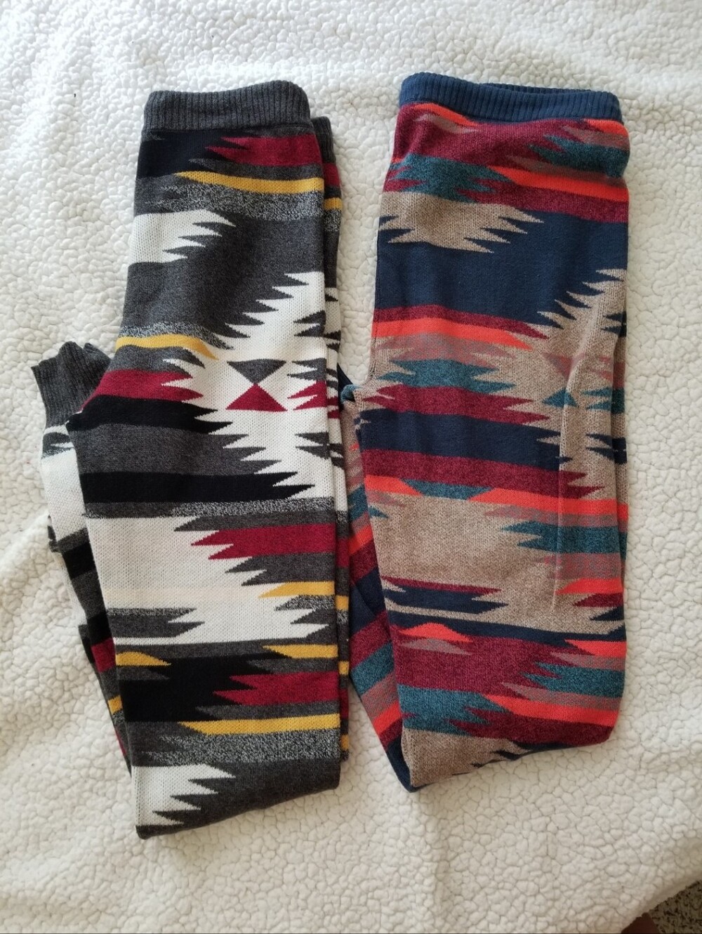 American EAGLE warm sweater knit Leggins SMALL and MEDIUM